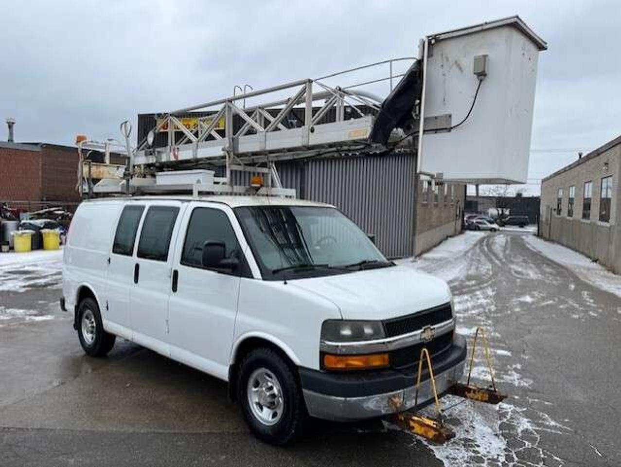 2012 Chevrolet Express 3500 3500 BUCKET/BOOM/CHERRY PICKER **TELELIFT CRANE** Photo