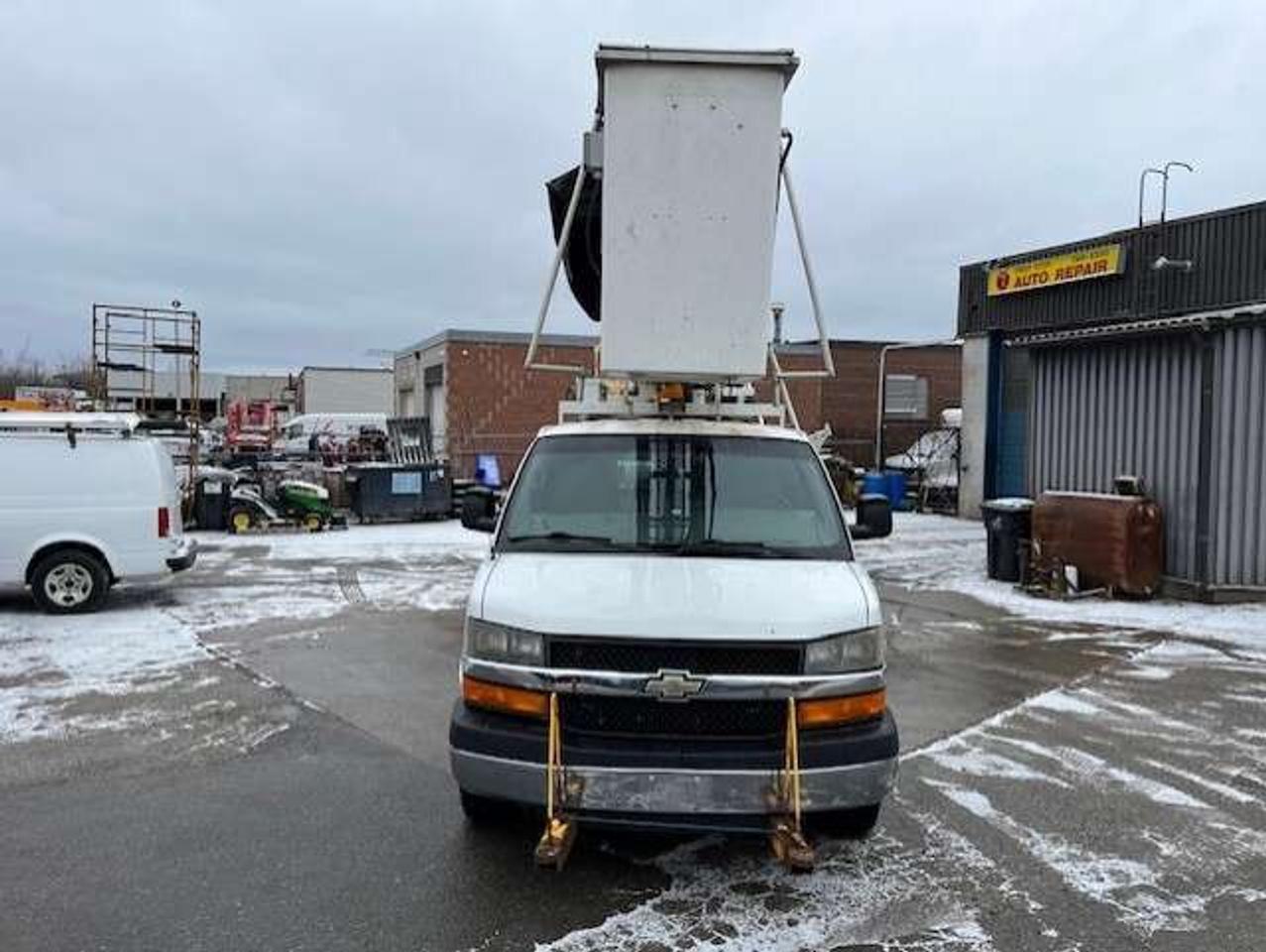 2012 Chevrolet Express 3500 3500 BUCKET/BOOM/CHERRY PICKER **TELELIFT CRANE** Photo