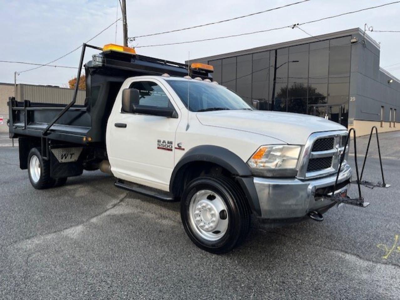 2013 RAM 5500 ONLY 79KM-6.7L CUMMINS DIESEL-11' DUMP BOX-CAMERA Photo