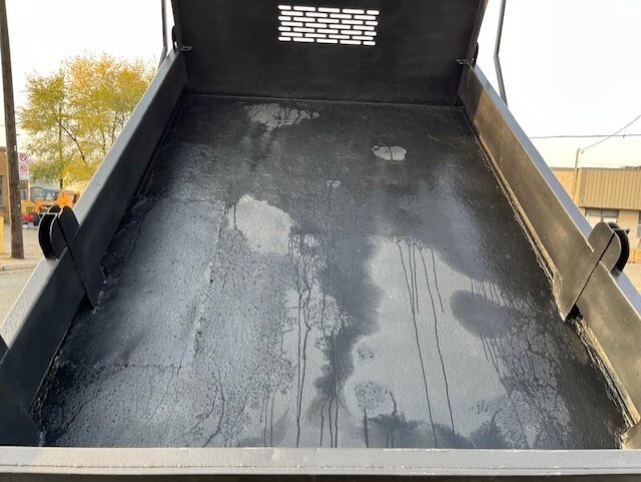 2013 RAM 5500 ONLY 79KM-6.7L CUMMINS DIESEL-11' DUMP BOX-CAMERA Photo