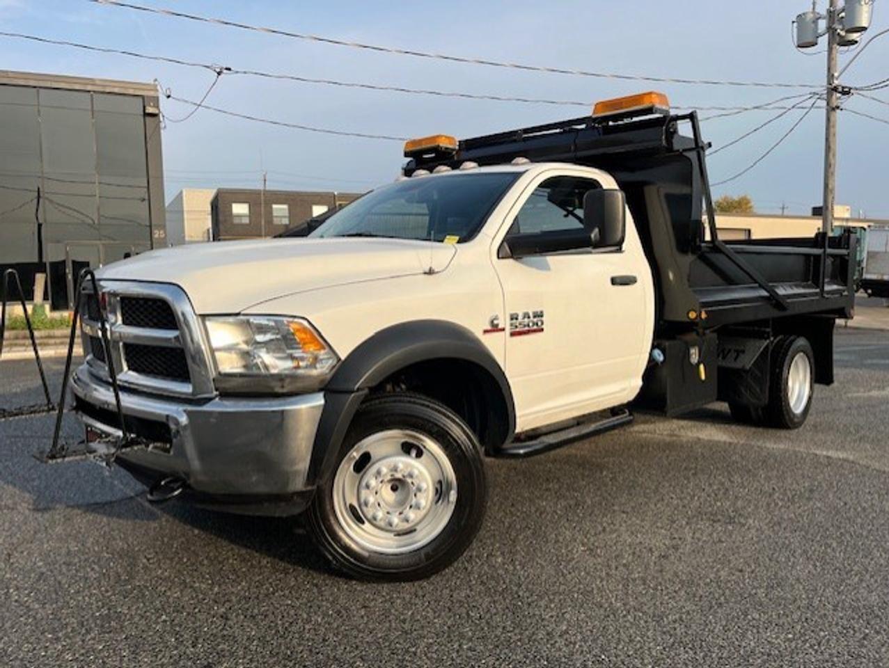 2013 RAM 5500 ONLY 79KM-6.7L CUMMINS DIESEL-11' DUMP BOX-CAMERA Photo