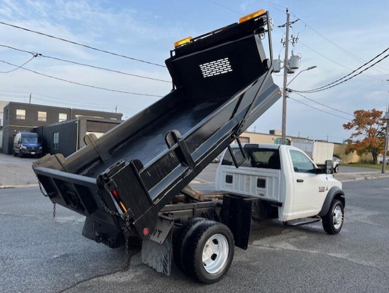 2013 RAM 5500 ONLY 79KM-6.7L CUMMINS DIESEL-11' DUMP BOX-CAMERA Photo