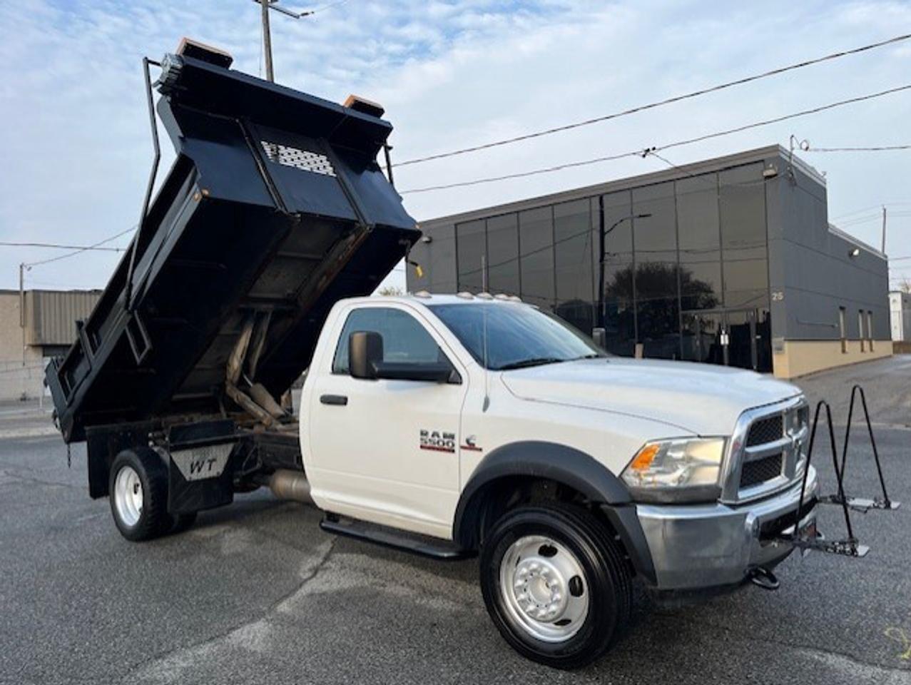 2013 RAM 5500 ONLY 79KM-6.7L CUMMINS DIESEL-11' DUMP BOX-CAMERA Photo