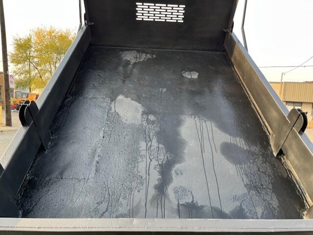 2013 RAM 5500 ONLY 79KM-6.7L CUMMINS DIESEL-11' DUMP BOX-CAMERA Photo