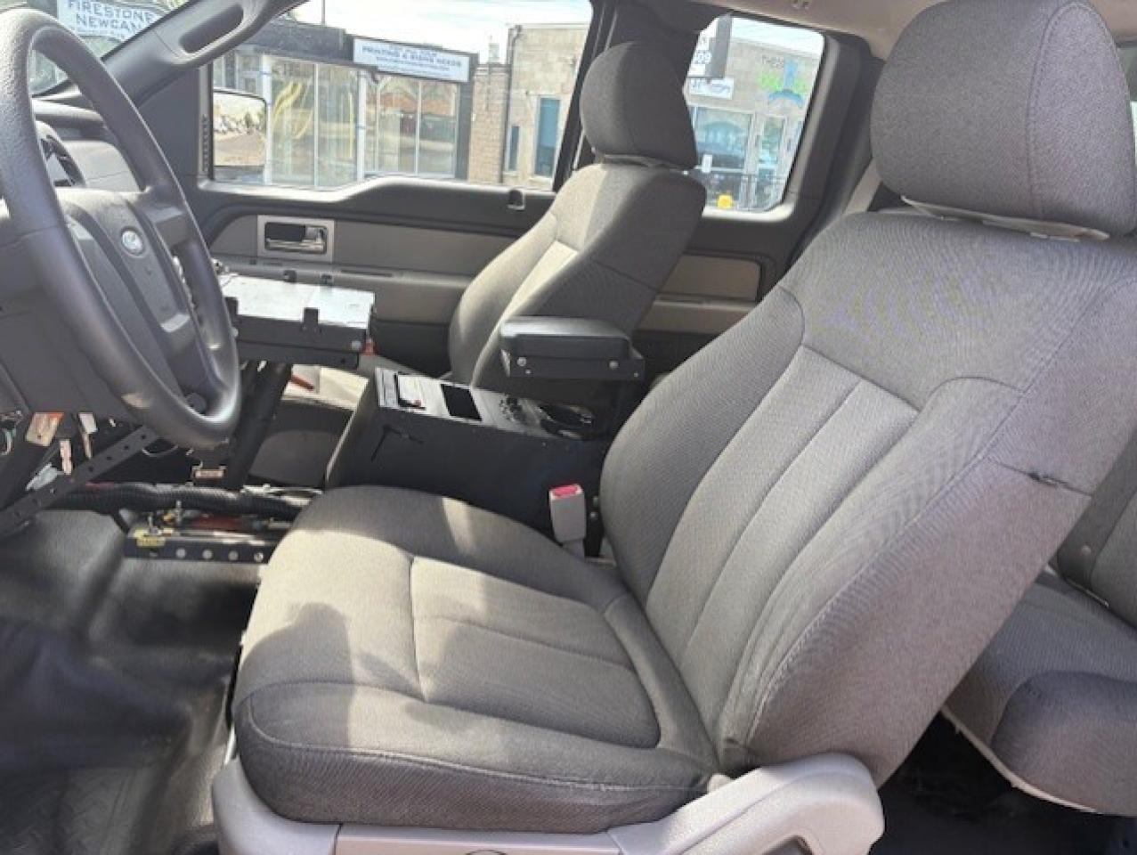 2010 Ford F-150 1 OWNER-5.4L V8-LEER CAP-NEW BRAKES-CERTIFIED!! Photo