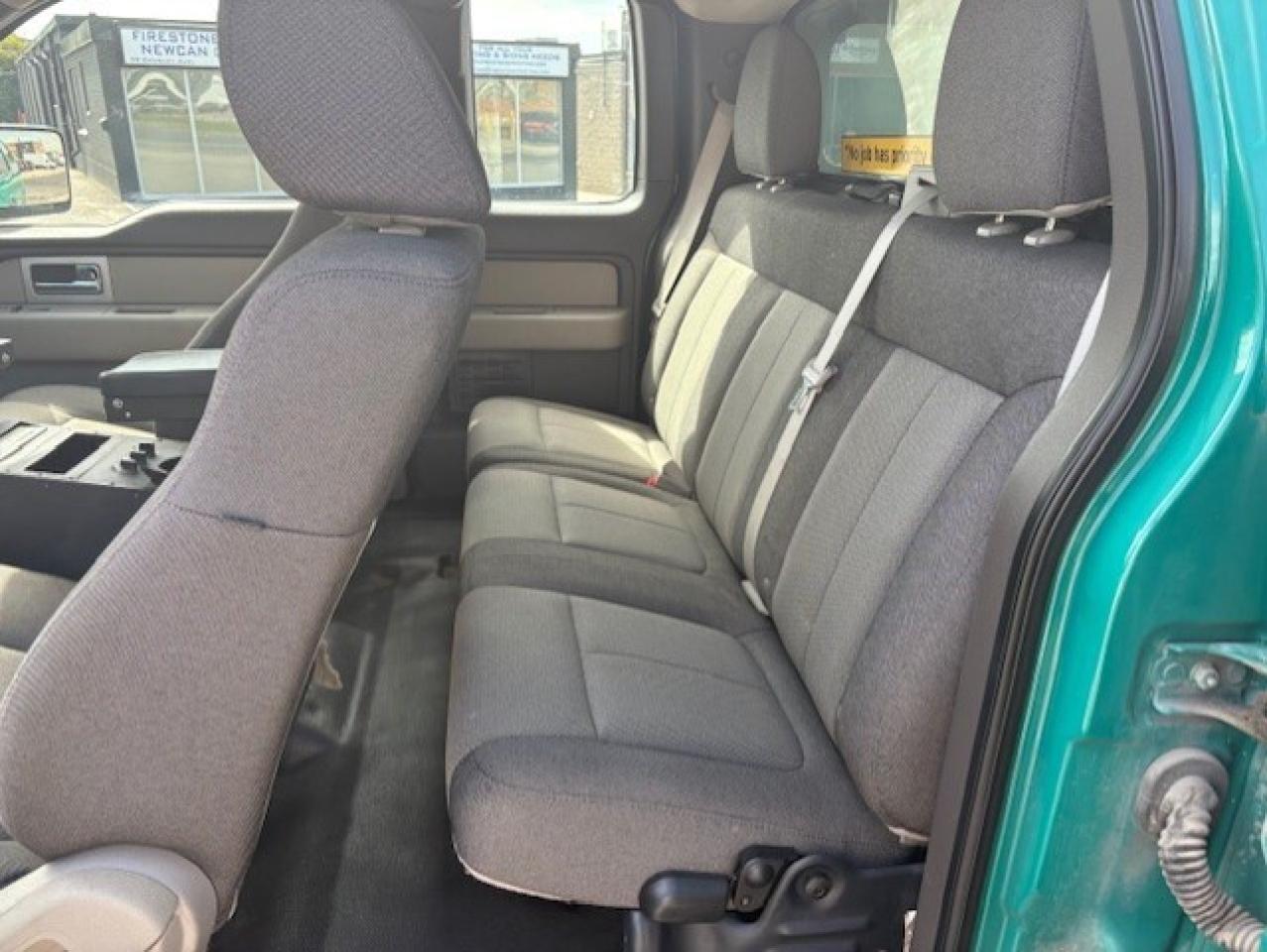 2010 Ford F-150 1 OWNER-5.4L V8-LEER CAP-NEW BRAKES-CERTIFIED!! Photo