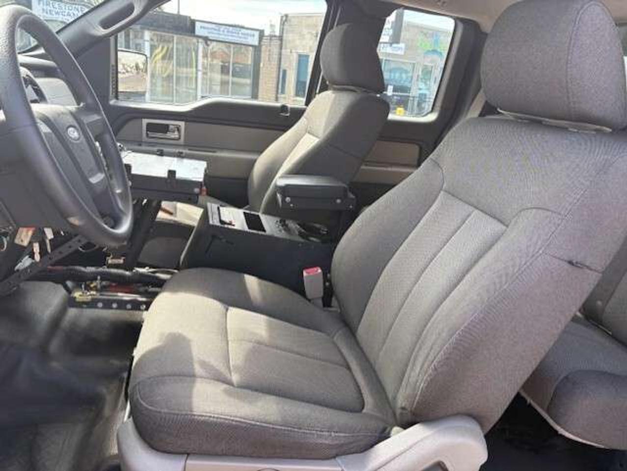 2010 Ford F-150 1 OWNER-5.4L V8-LEER CAP-NEW BRAKES-CERTIFIED!! Photo