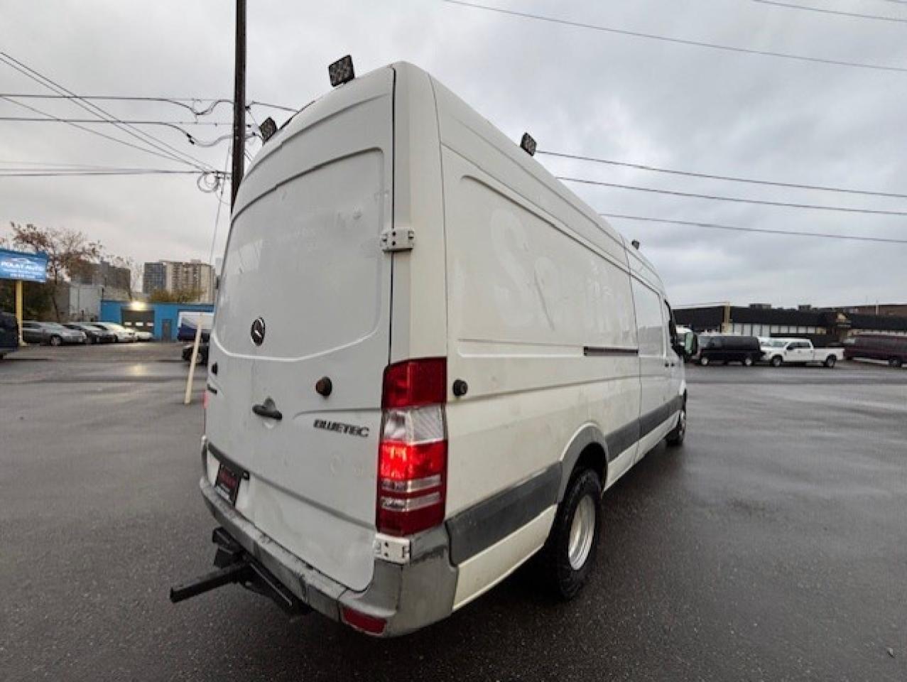 2011 Mercedes-Benz Sprinter 3500 HIGH ROOF EXTENDED DUALLY-ONLY $13990!! Photo4