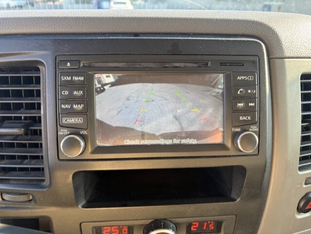 2016 Nissan NV 3500 SL HD 12 PASSENGER-CAM-NAV-LEATHER-HTD SEATS Photo