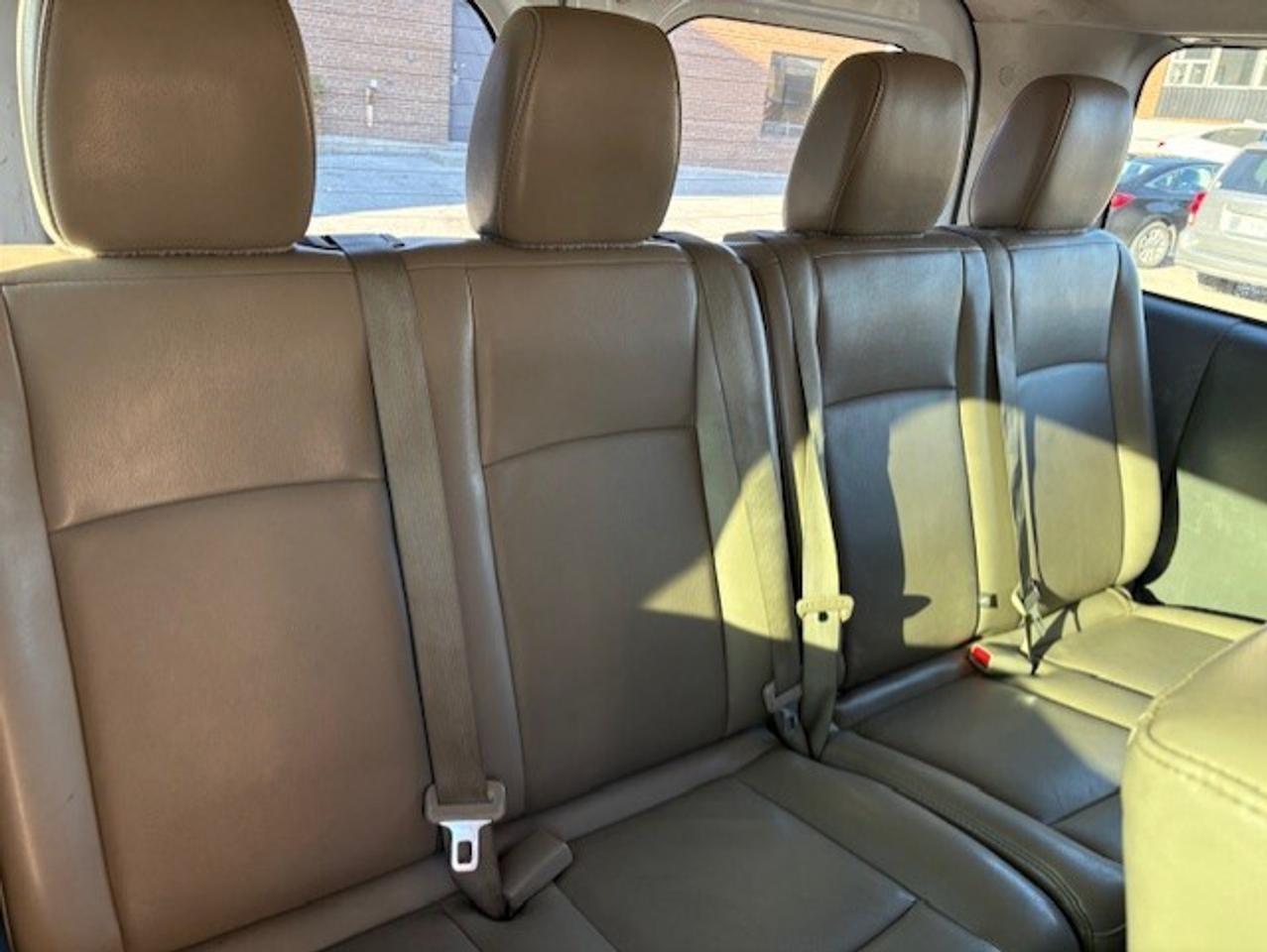 2016 Nissan NV 3500 SL HD 12 PASSENGER-CAM-NAV-LEATHER-HTD SEATS Photo