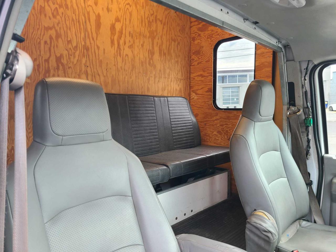 2012 Ford Econoline E-450 16 FT UNICELL-WALTCO P/LIFTGATE-5 PASSENGER Photo