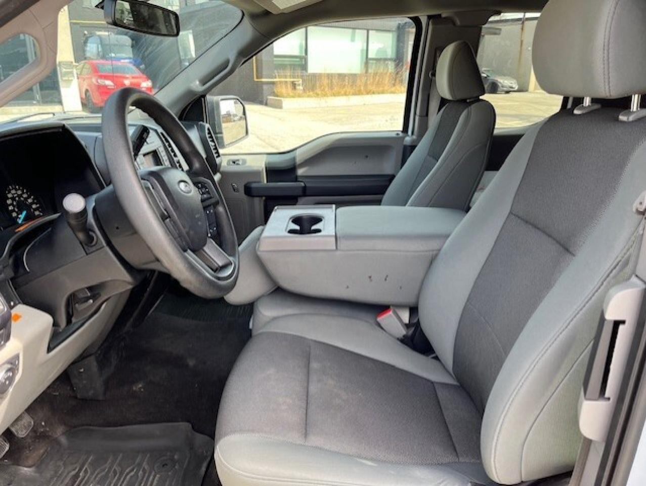 2020 Ford F-150 XL V6 ARE CAP-BACK UP CAMERA-MOBILE POWER WASHER Photo