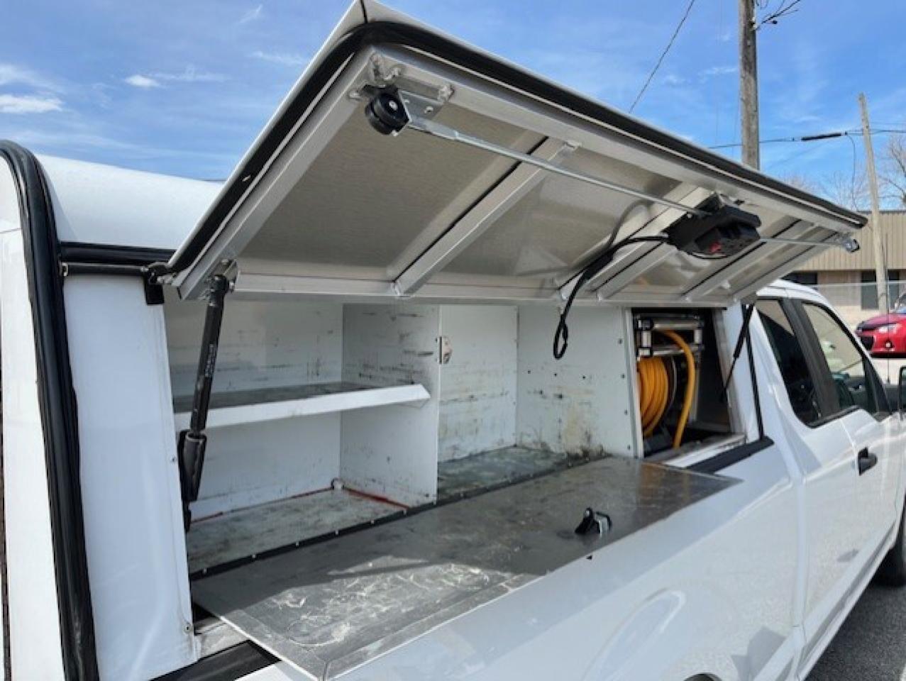 2020 Ford F-150 XL V6 ARE CAP-BACK UP CAMERA-MOBILE POWER WASHER Photo