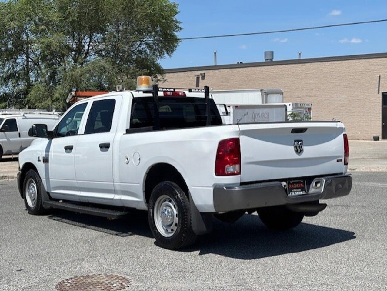 2011 RAM 2500 6.7L CUMMINS DIESEL-CREW CAB-SHORT BOX-ONLY 87KM! Photo