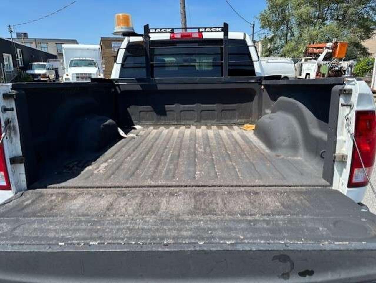 2011 RAM 2500 6.7L CUMMINS DIESEL-CREW CAB-SHORT BOX-ONLY 87KM! Photo4