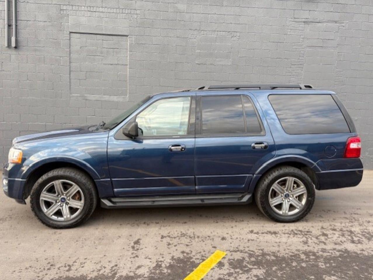 2017 Ford Expedition XLT 4WD 8 PASSENGER LEATHER-ROOF-CAM-NAV-CERTIFIED Photo