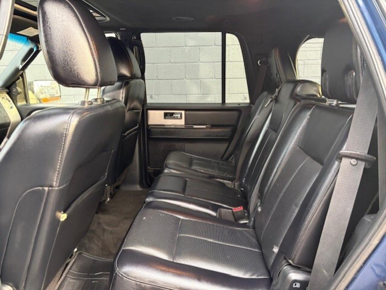 2017 Ford Expedition XLT 4WD 8 PASSENGER LEATHER-ROOF-CAM-NAV-CERTIFIED Photo