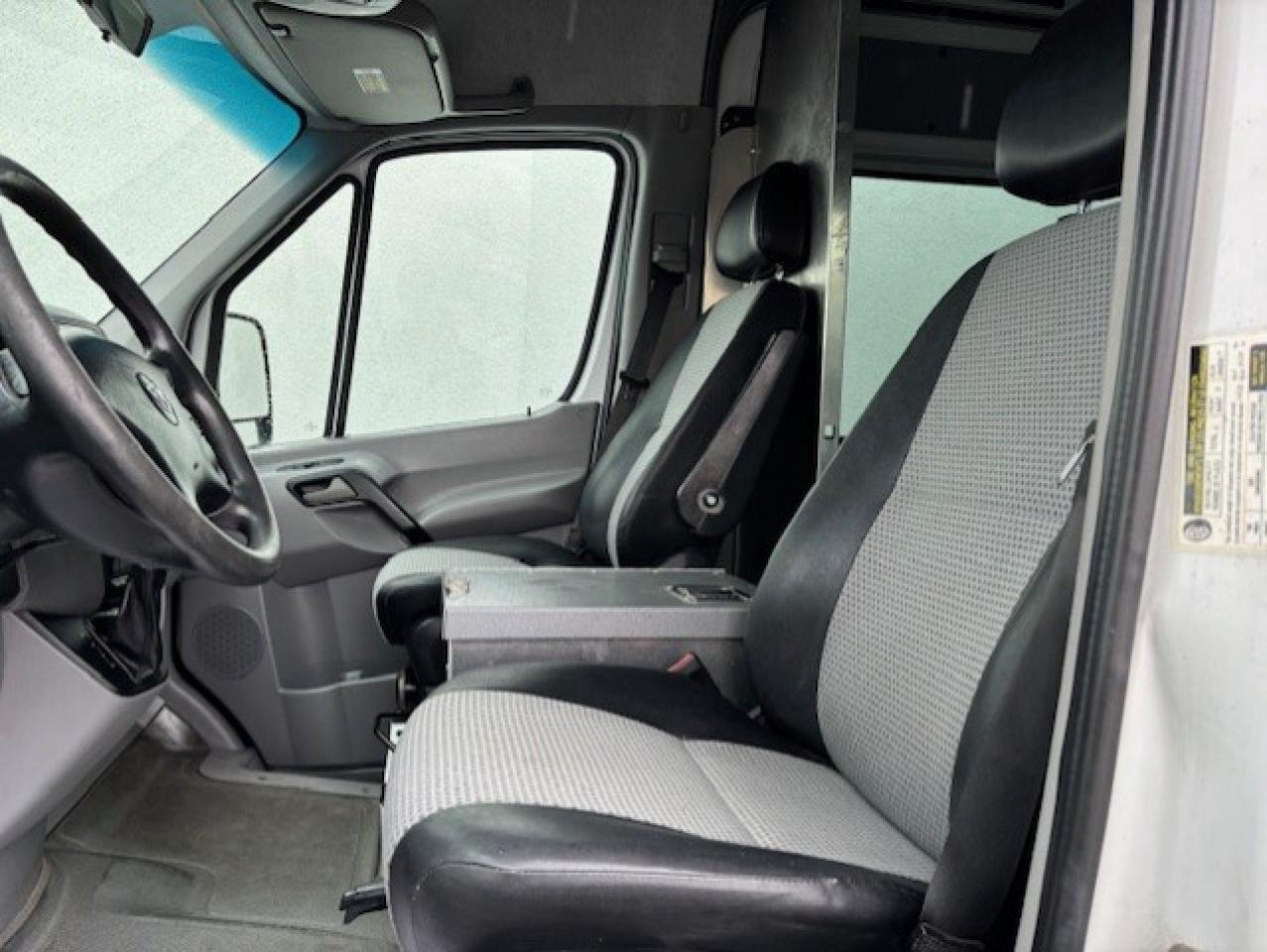 2009 Dodge Sprinter 2500 144 HIGH ROOF-ONLY 89,000KM-1 OWNER-SHELVES! Photo