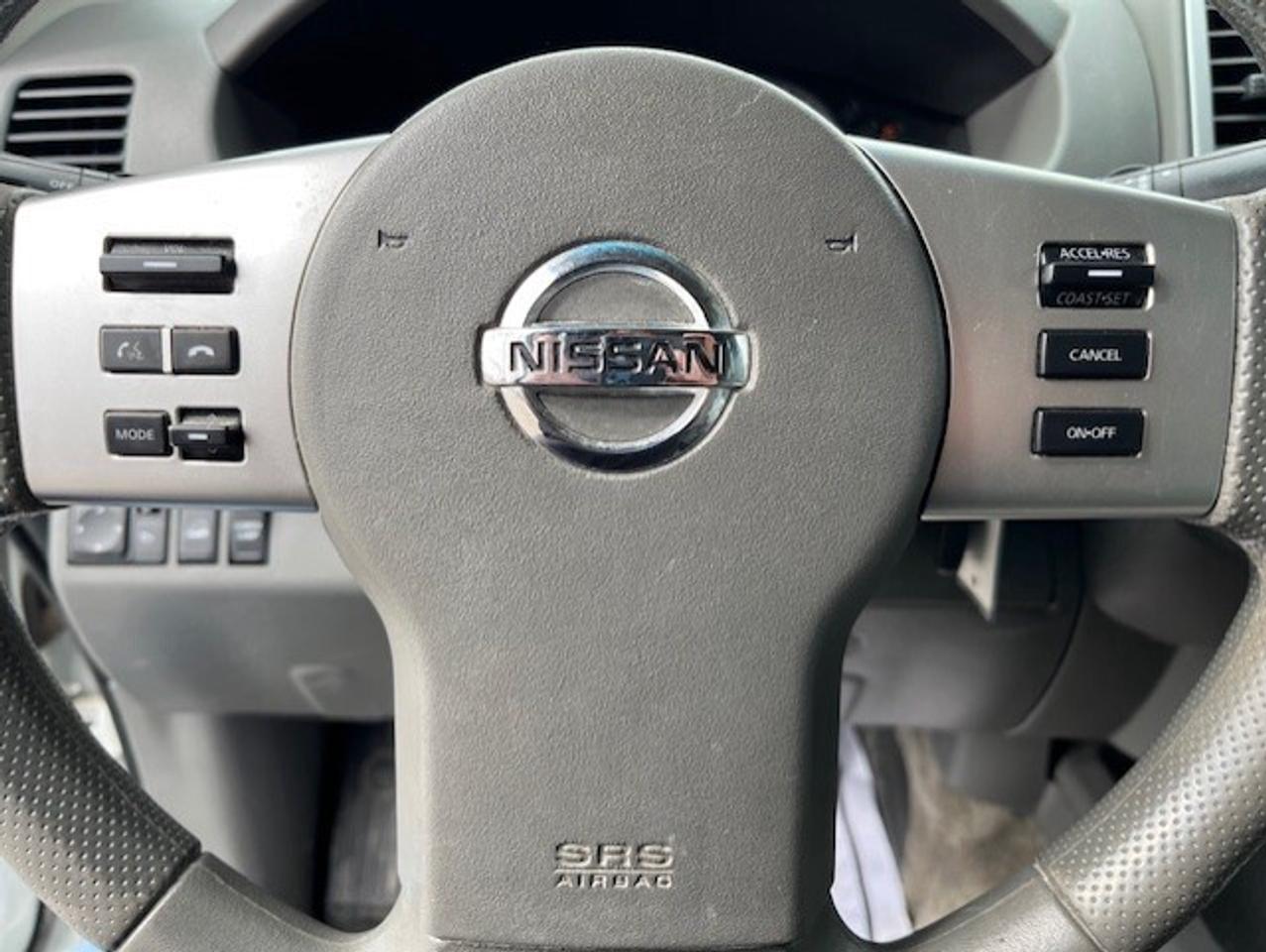 2018 Nissan Frontier SV 4X4 MIDNIGHT EDITION-CREW CAB-CERTIFIED-FINANCE Photo