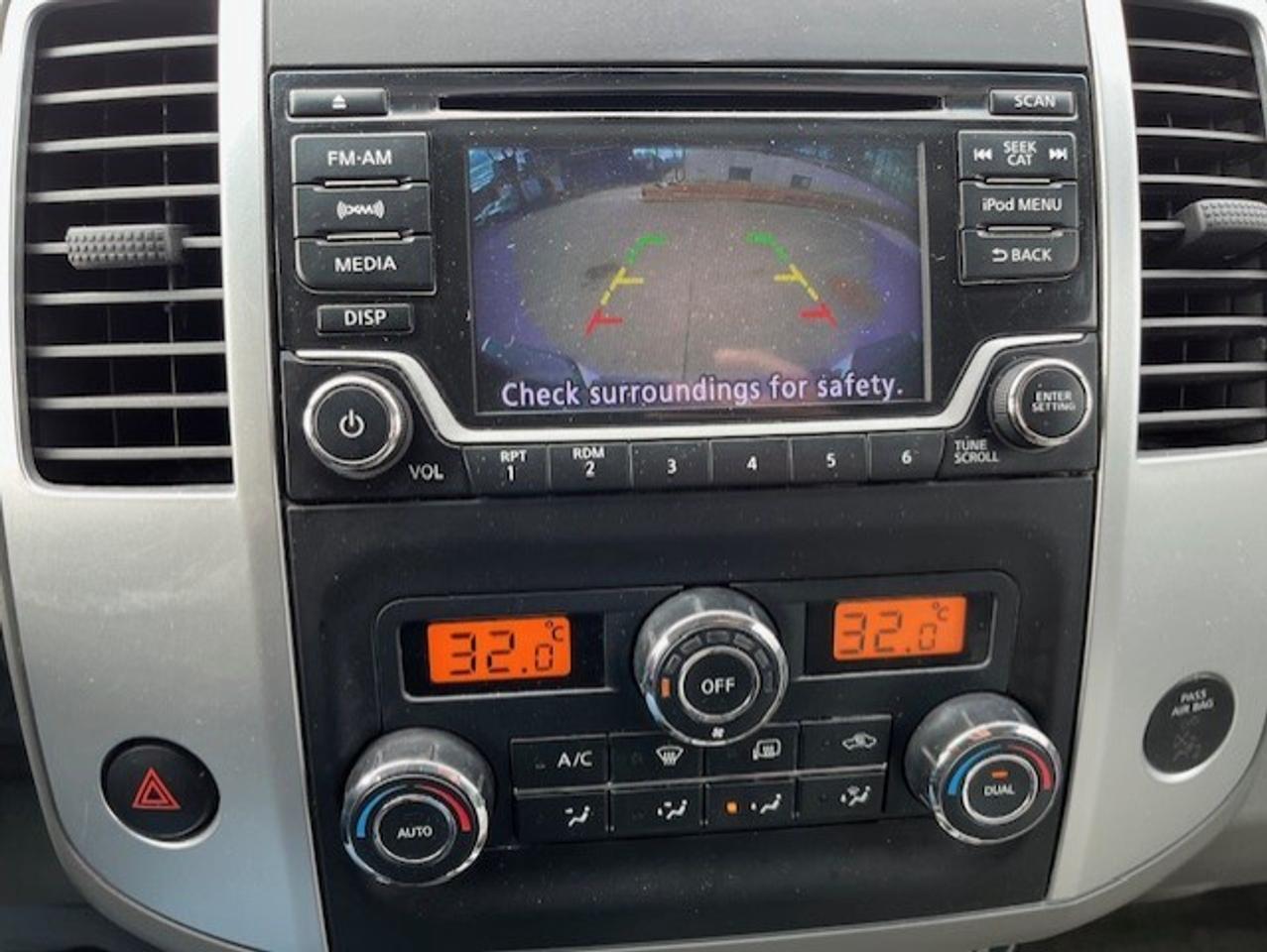 2018 Nissan Frontier SV 4X4 MIDNIGHT EDITION-CREW CAB-CERTIFIED-FINANCE Photo