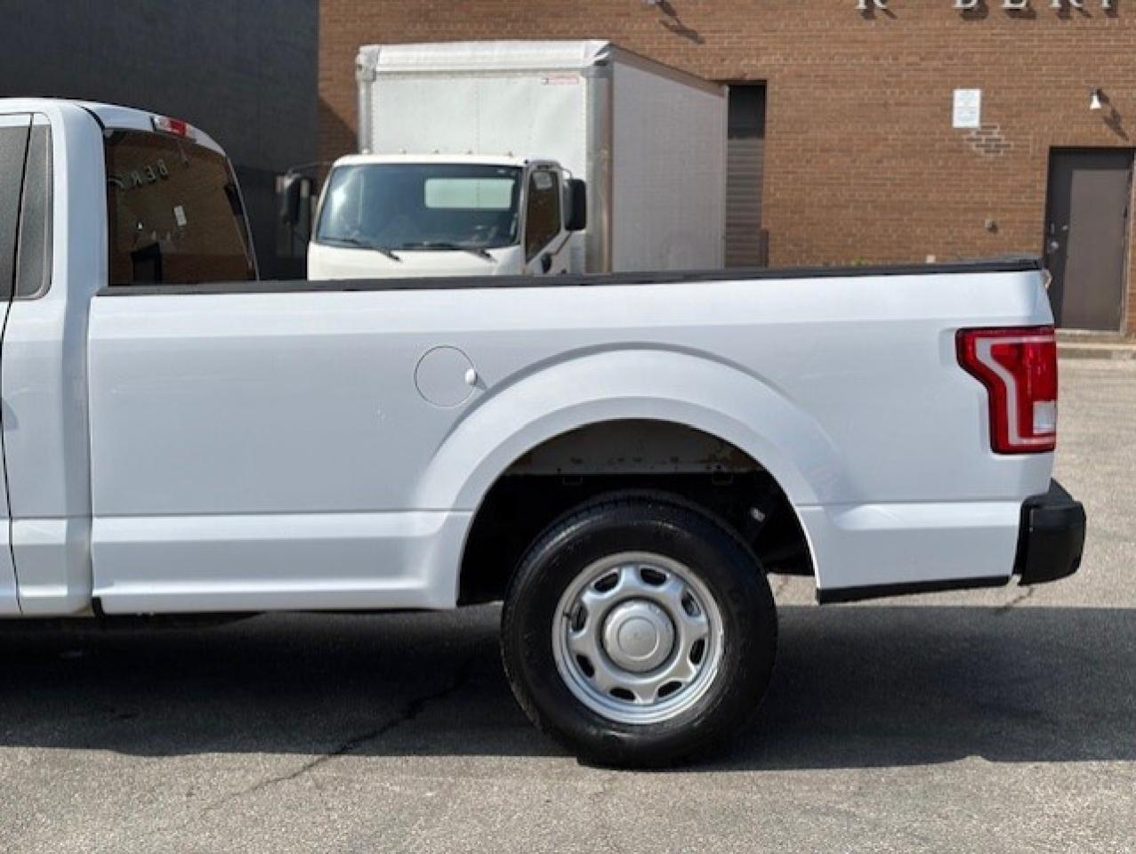 2016 Ford F-150 XL ONLY 90KM-REGULAR CAB 8' LONG BOX-10 TO CHOOSE Photo