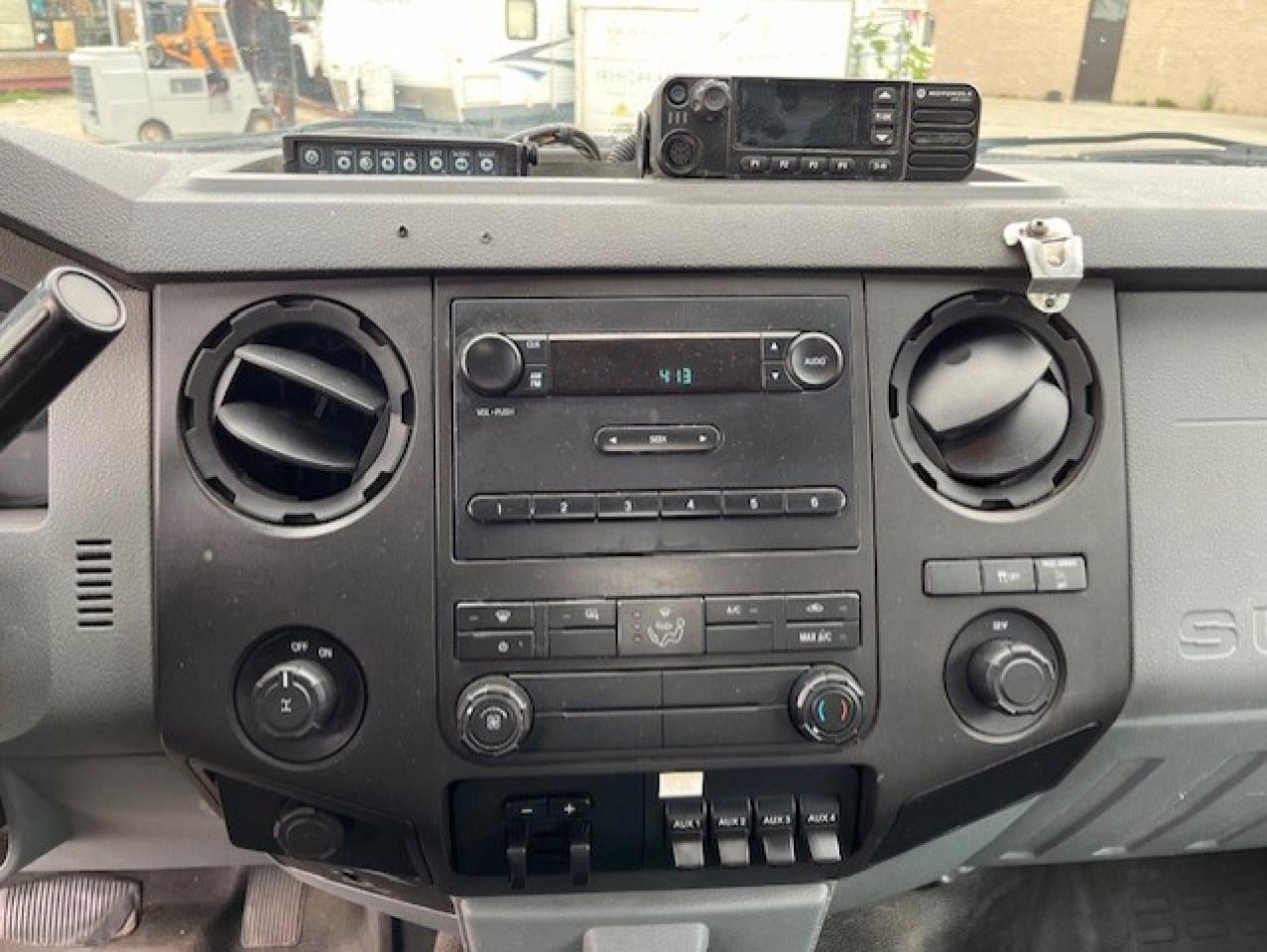 2013 Ford F-250 6.7L POWER STROKE DIESEL-LONG BOX-POWER LIFTGATE Photo