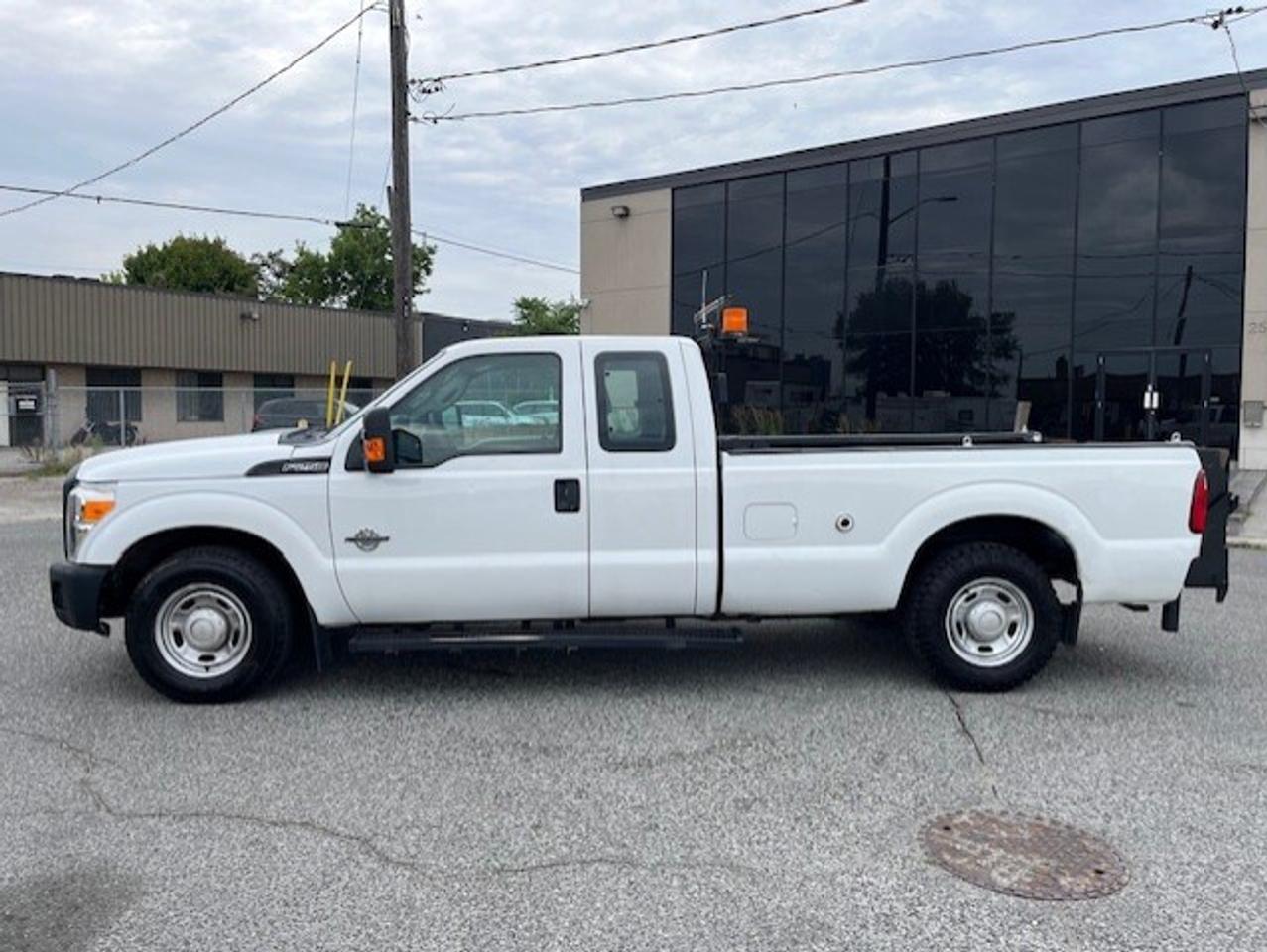 2013 Ford F-250 6.7L POWER STROKE DIESEL-LONG BOX-POWER LIFTGATE Photo