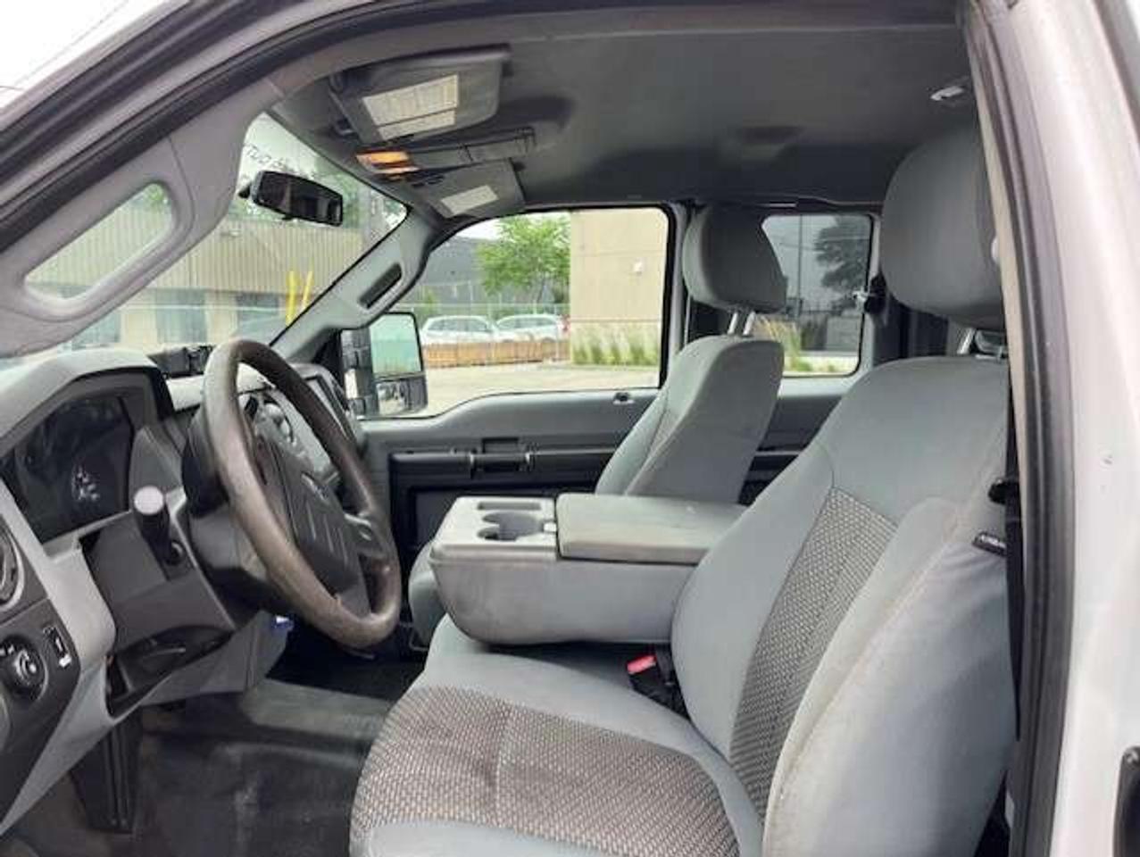 2013 Ford F-250 6.7L POWER STROKE DIESEL-LONG BOX-POWER LIFTGATE Photo