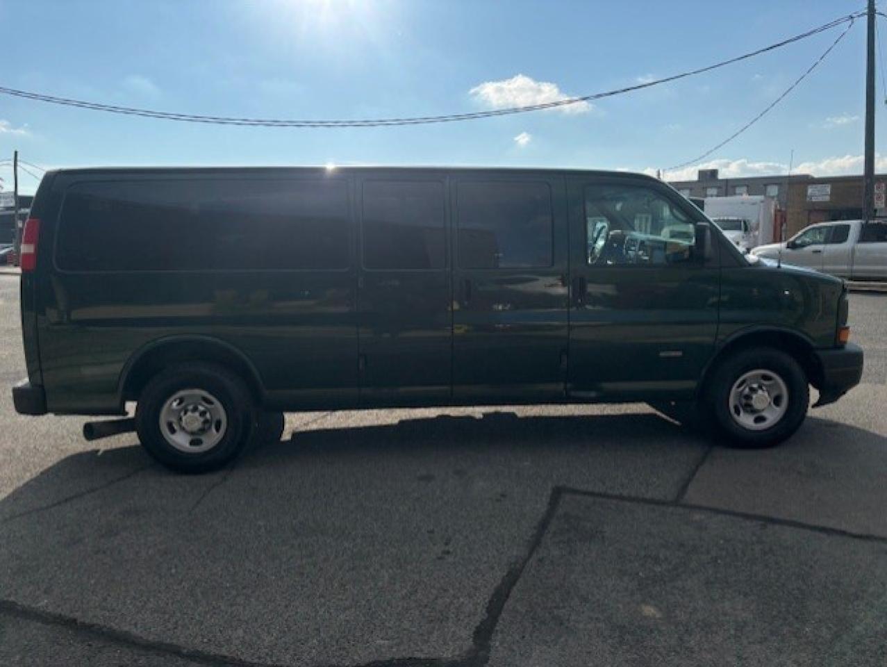 2014 Chevrolet Express 3500 **6.6L DURAMAX DIESEL-12 PASSENGER EXTENDED** Photo