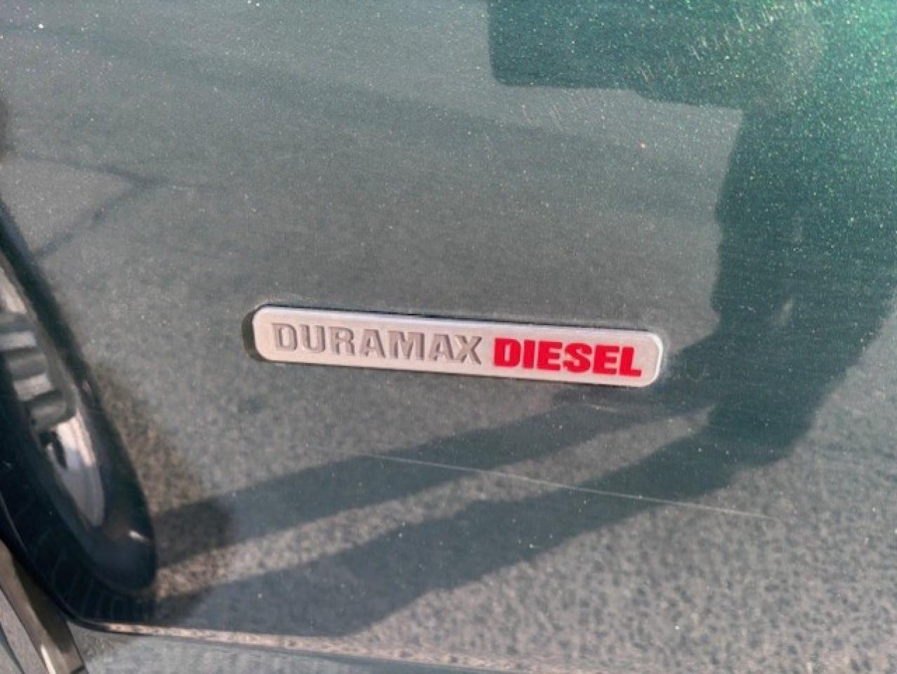 2014 Chevrolet Express 3500 **6.6L DURAMAX DIESEL-12 PASSENGER EXTENDED** Photo