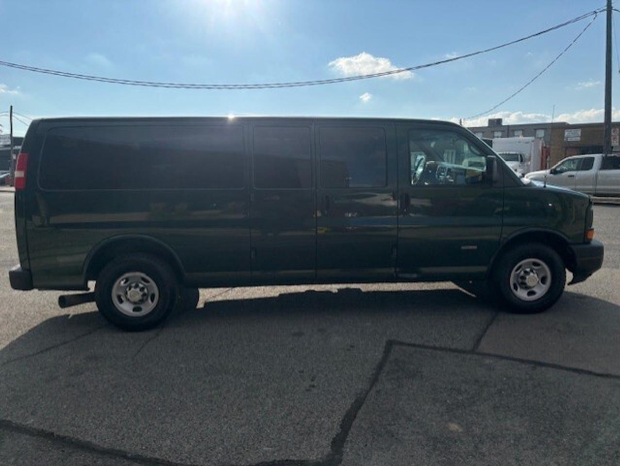 2014 Chevrolet Express 3500 **6.6L DURAMAX DIESEL-12 PASSENGER EXTENDED** Photo