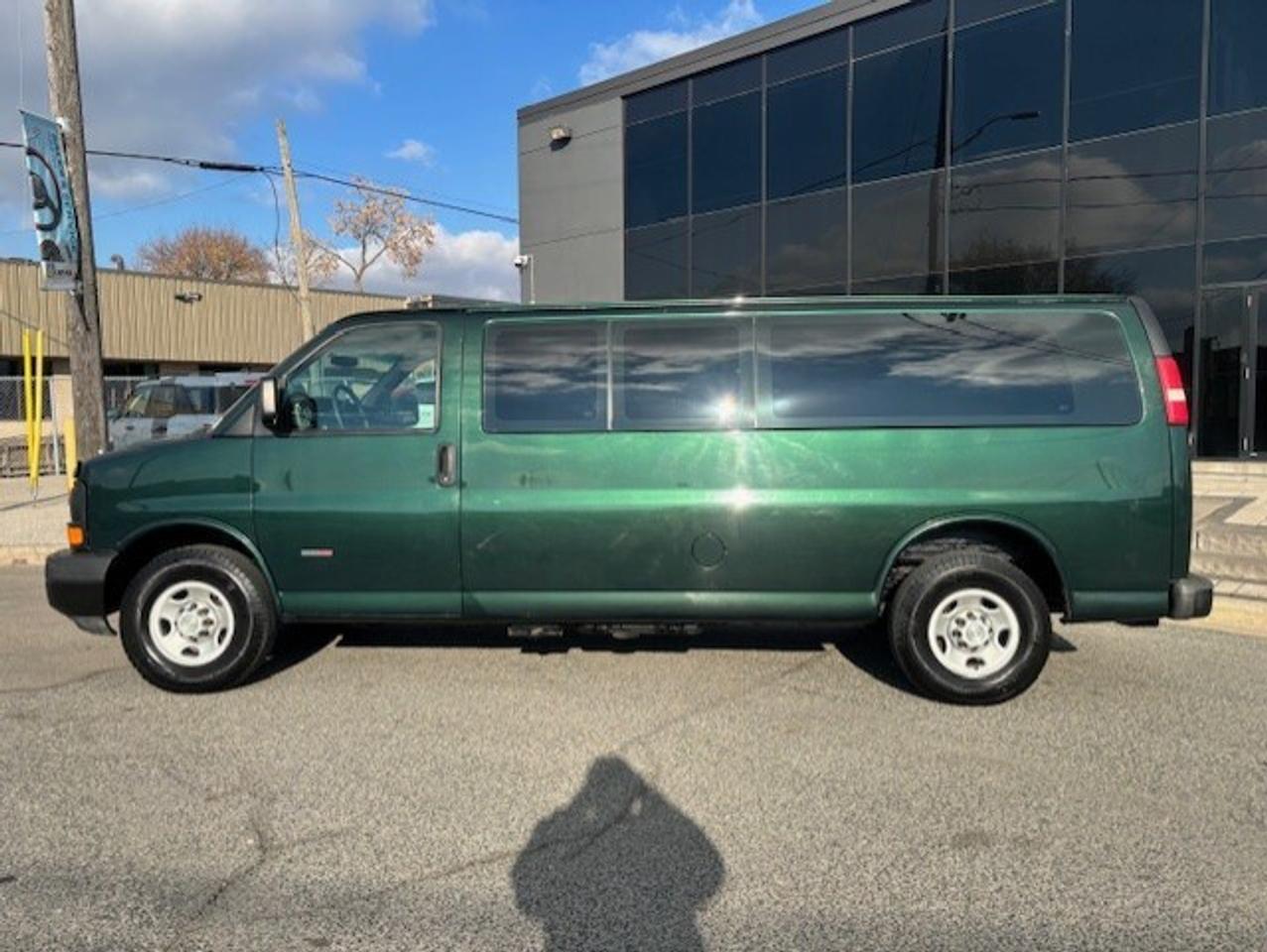 2014 Chevrolet Express 3500 **6.6L DURAMAX DIESEL-12 PASSENGER EXTENDED** Photo