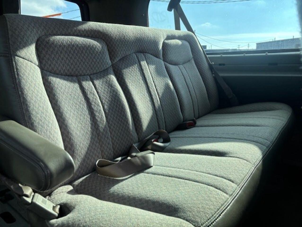 2014 Chevrolet Express 3500 **6.6L DURAMAX DIESEL-12 PASSENGER EXTENDED** Photo