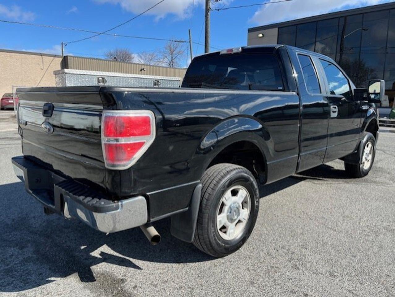 2011 Ford F-150 XLT 4WD V8 5.0L SUPERCAB-1OWNER-CERTIFIED-FINANCE! Photo