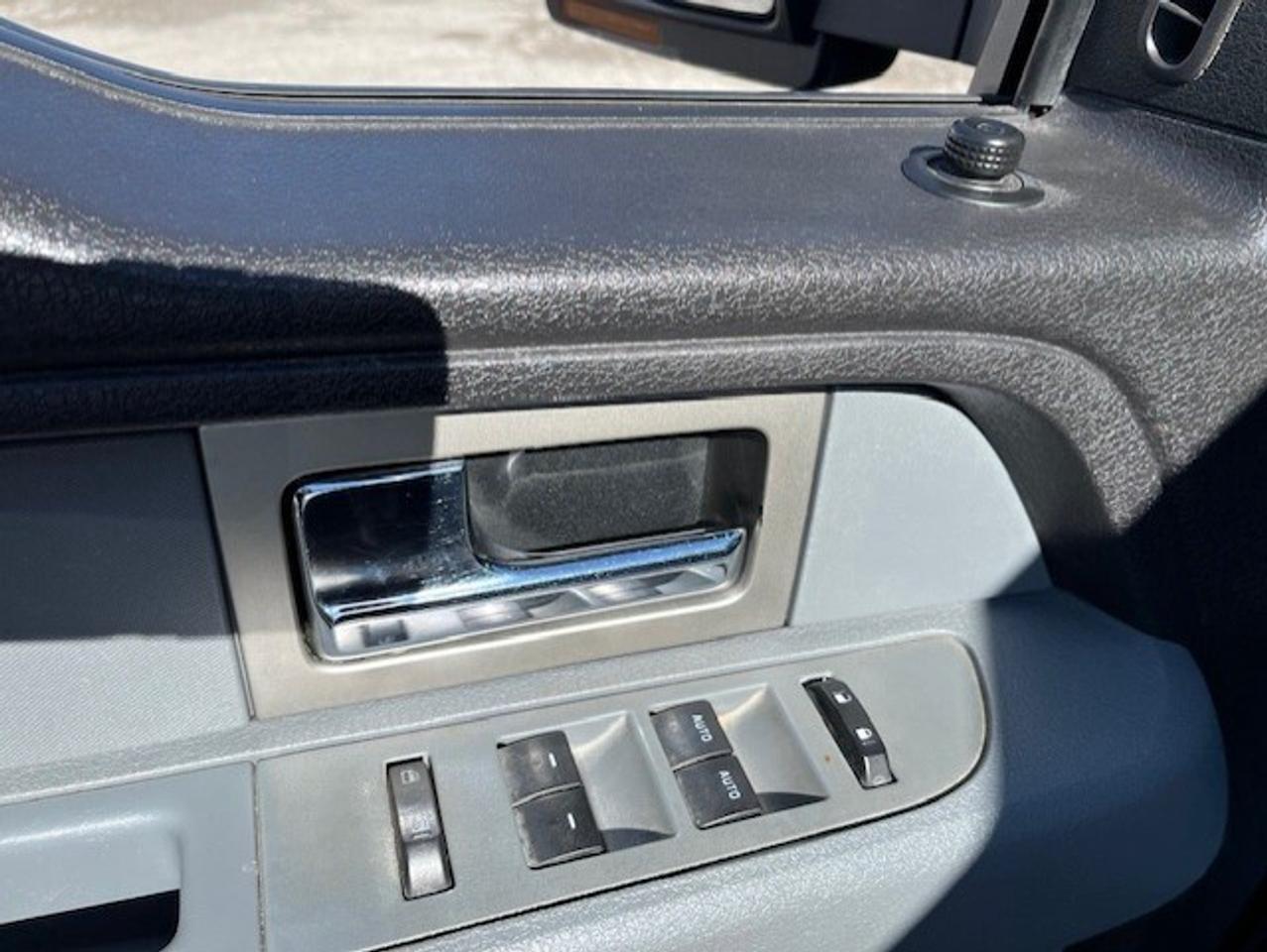 2011 Ford F-150 XLT 4WD V8 5.0L SUPERCAB-1OWNER-CERTIFIED-FINANCE! Photo