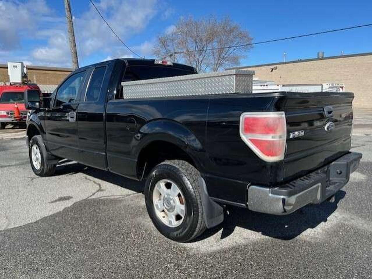 2011 Ford F-150 XLT 4WD V8 5.0L SUPERCAB-1OWNER-CERTIFIED-FINANCE! Photo