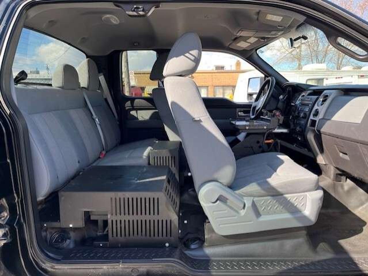 2011 Ford F-150 XLT 4WD V8 5.0L SUPERCAB-1OWNER-CERTIFIED-FINANCE! Photo