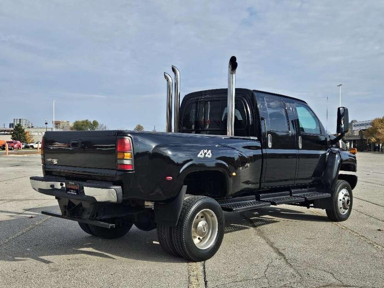2006 Chevrolet CC4500 KODIAK 4x4-6.6L DURAMAX DIESEL-CREW CAB-TOPKICK!!! Photo
