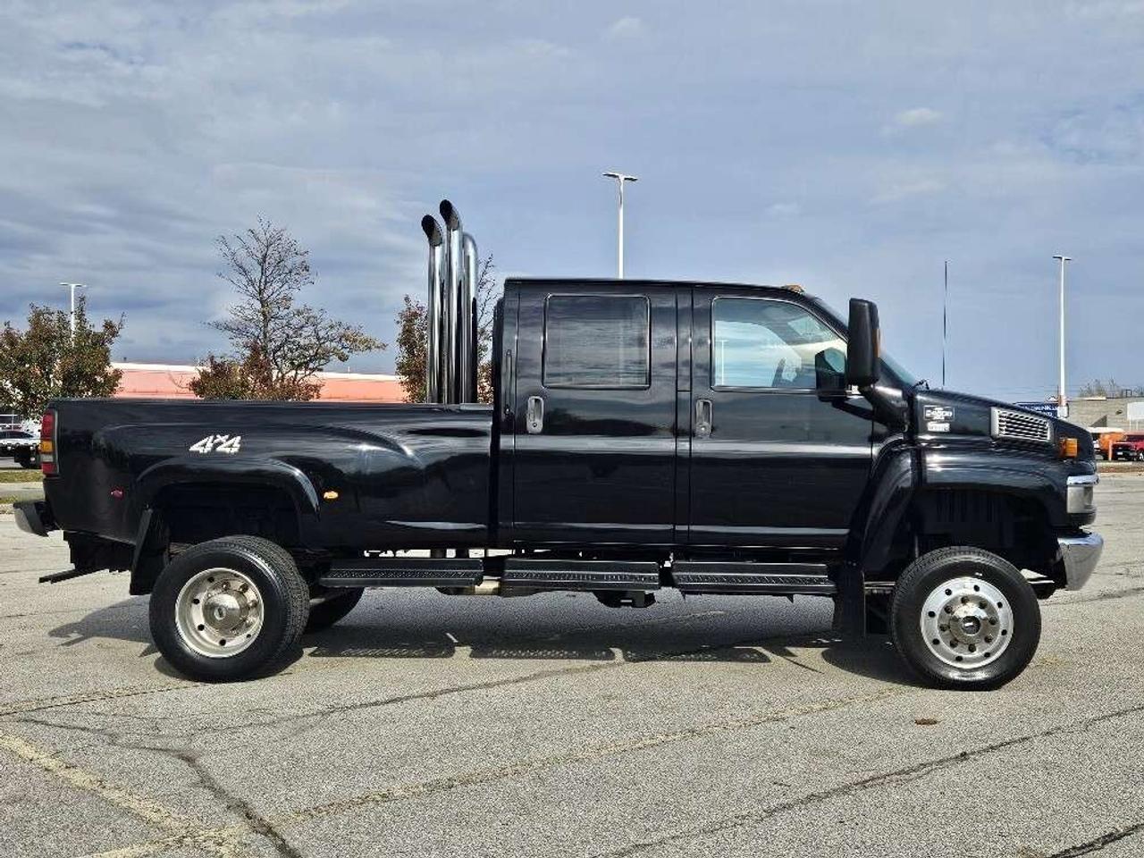2006 Chevrolet CC4500 KODIAK 4x4-6.6L DURAMAX DIESEL-CREW CAB-TOPKICK!!! Photo