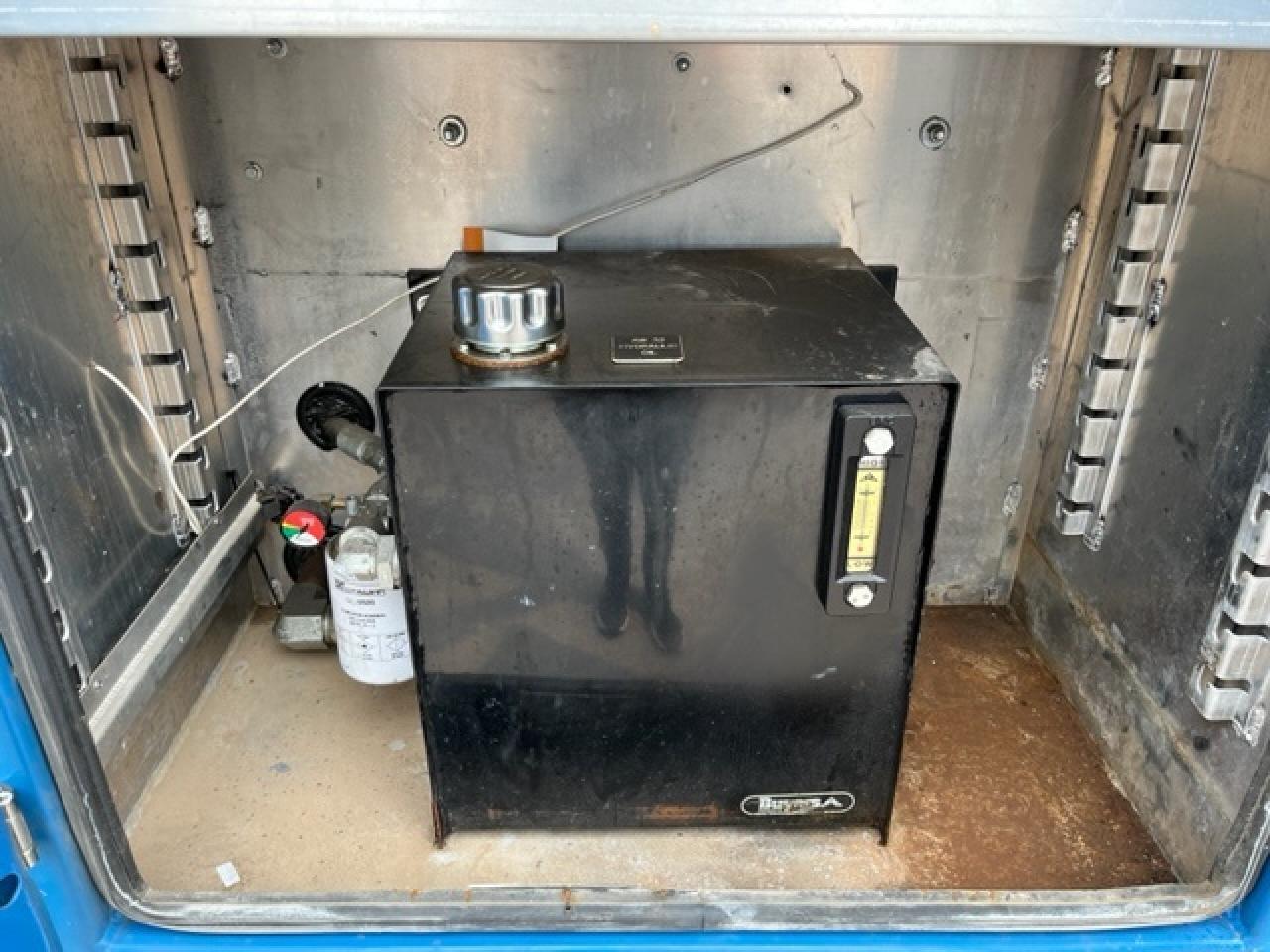 2012 Ford F-550 4WD CREW CAB SERVICE BOX 6.7L POWER STROKE DIESEL Photo