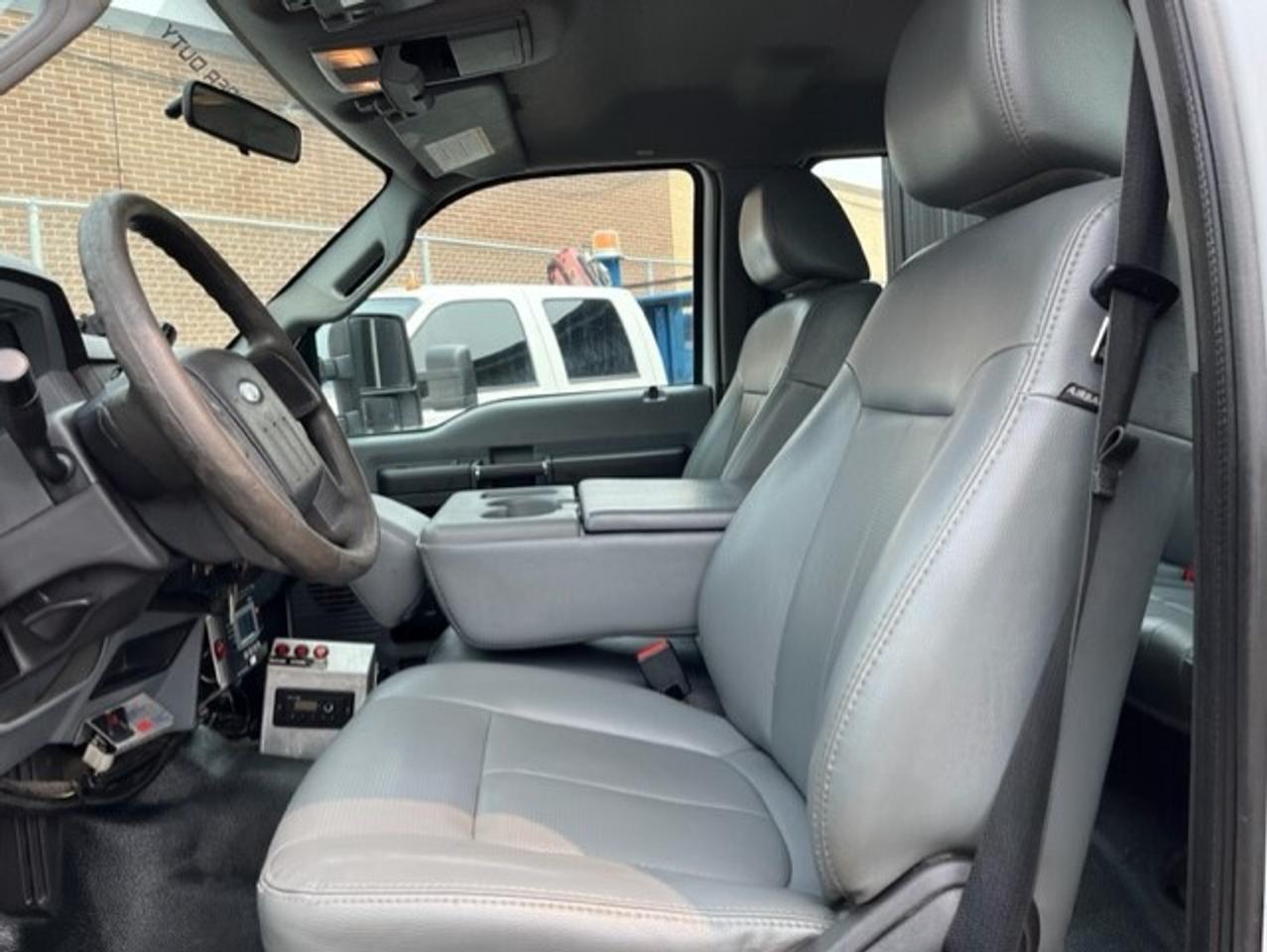 2012 Ford F-550 4WD CREW CAB SERVICE BOX 6.7L POWER STROKE DIESEL Photo