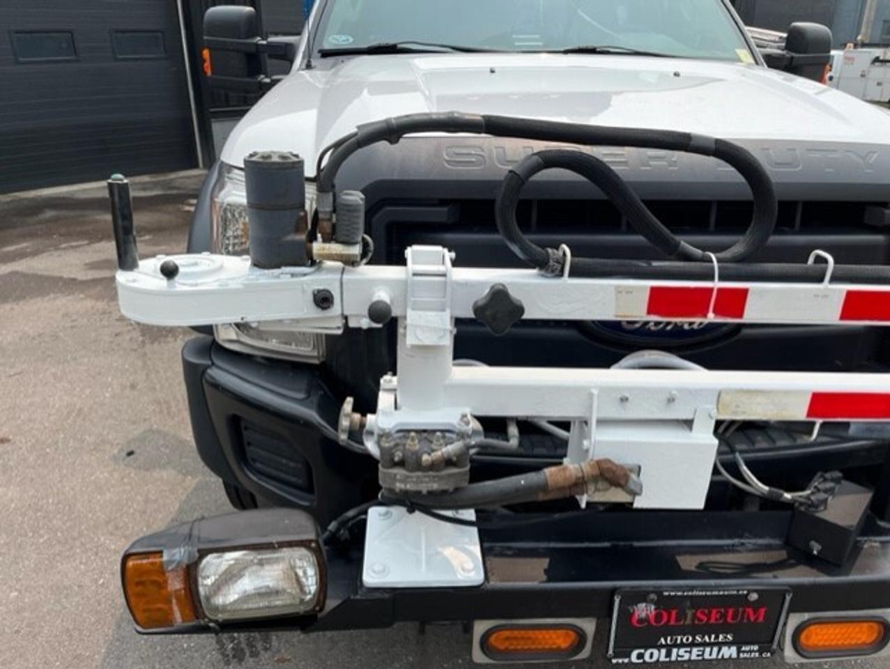 2012 Ford F-550 4WD CREW CAB SERVICE BOX 6.7L POWER STROKE DIESEL Photo