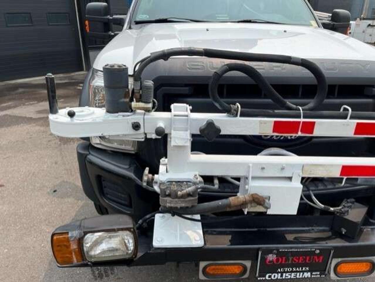 2012 Ford F-550 4WD CREW CAB SERVICE BOX 6.7L POWER STROKE DIESEL Photo