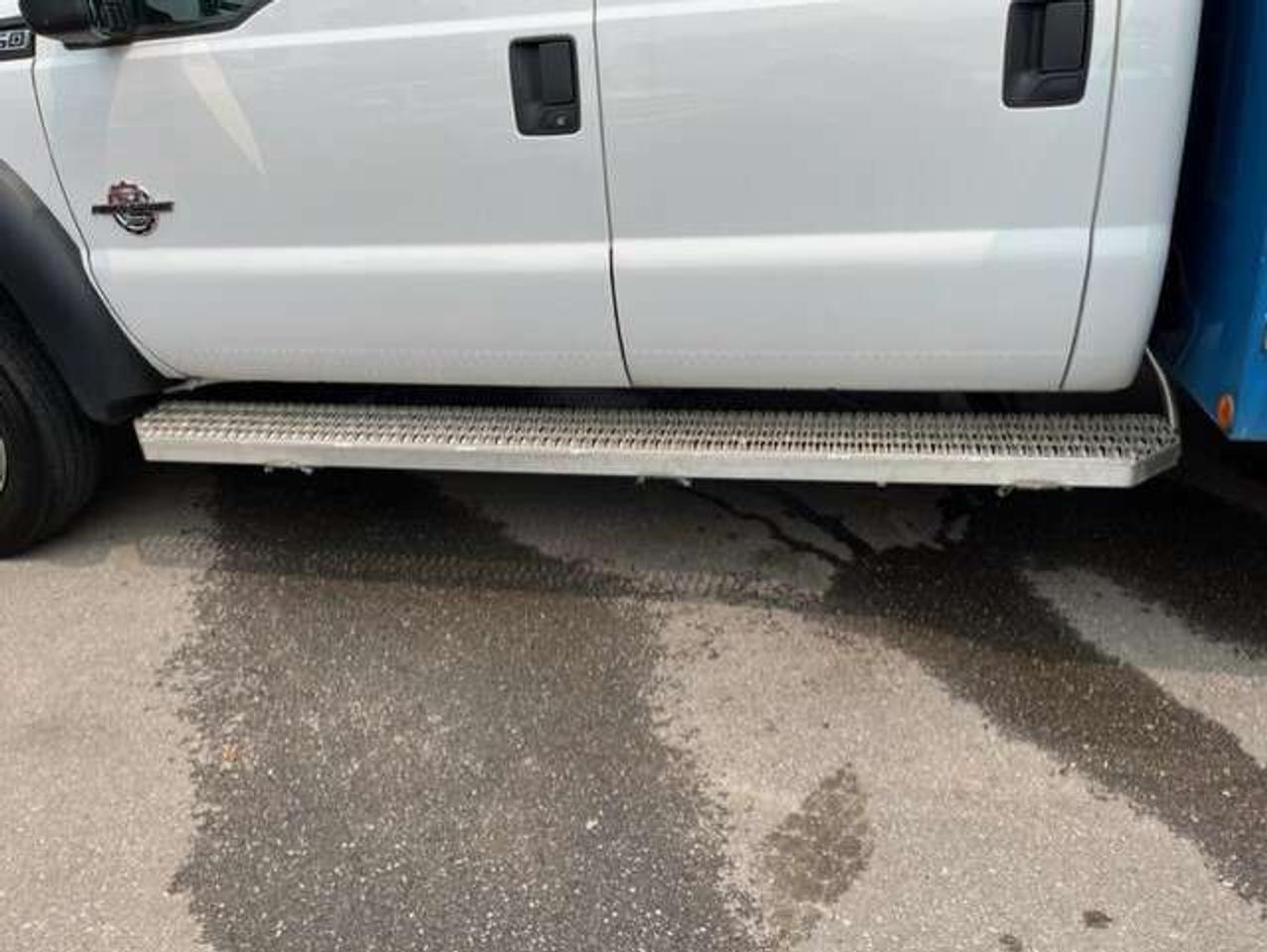 2012 Ford F-550 4WD CREW CAB SERVICE BOX 6.7L POWER STROKE DIESEL Photo