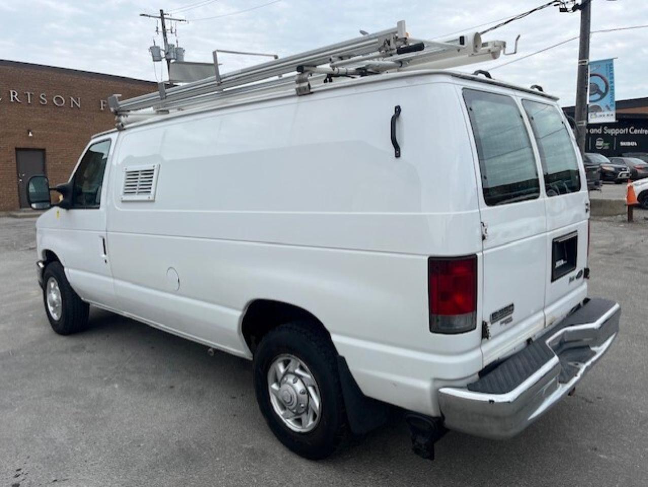 2012 Ford Econoline E-350 **LADDER RACKS-SHELVES-POWER INVERTER** Photo
