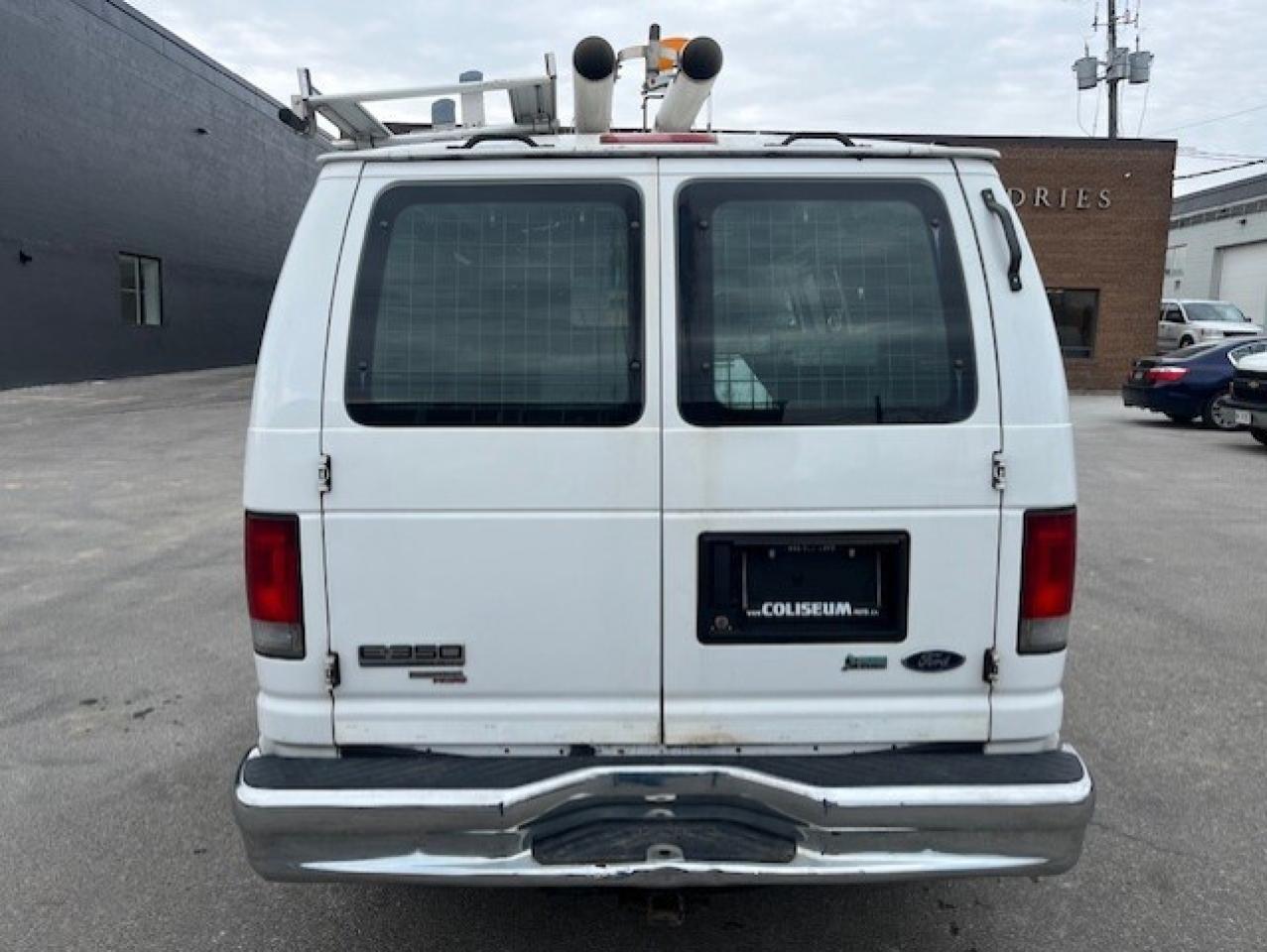 2012 Ford Econoline E-350 **LADDER RACKS-SHELVES-POWER INVERTER** Photo3