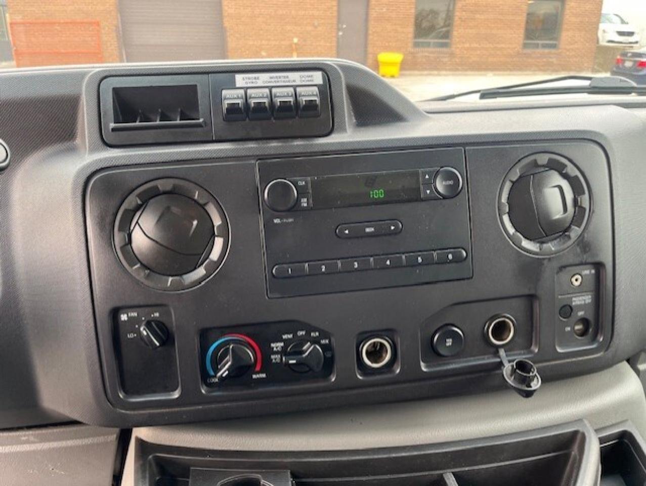 2012 Ford Econoline E-350 **LADDER RACKS-SHELVES-POWER INVERTER** Photo