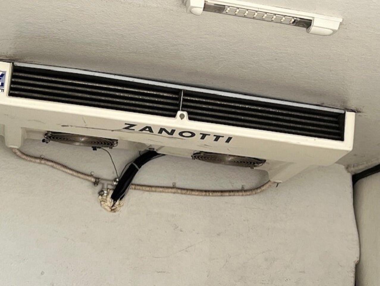 2015 Mercedes-Benz Sprinter 2500 144 WB *ZONOTTI REEFER REFRIFGERATION SYSTEM* Photo