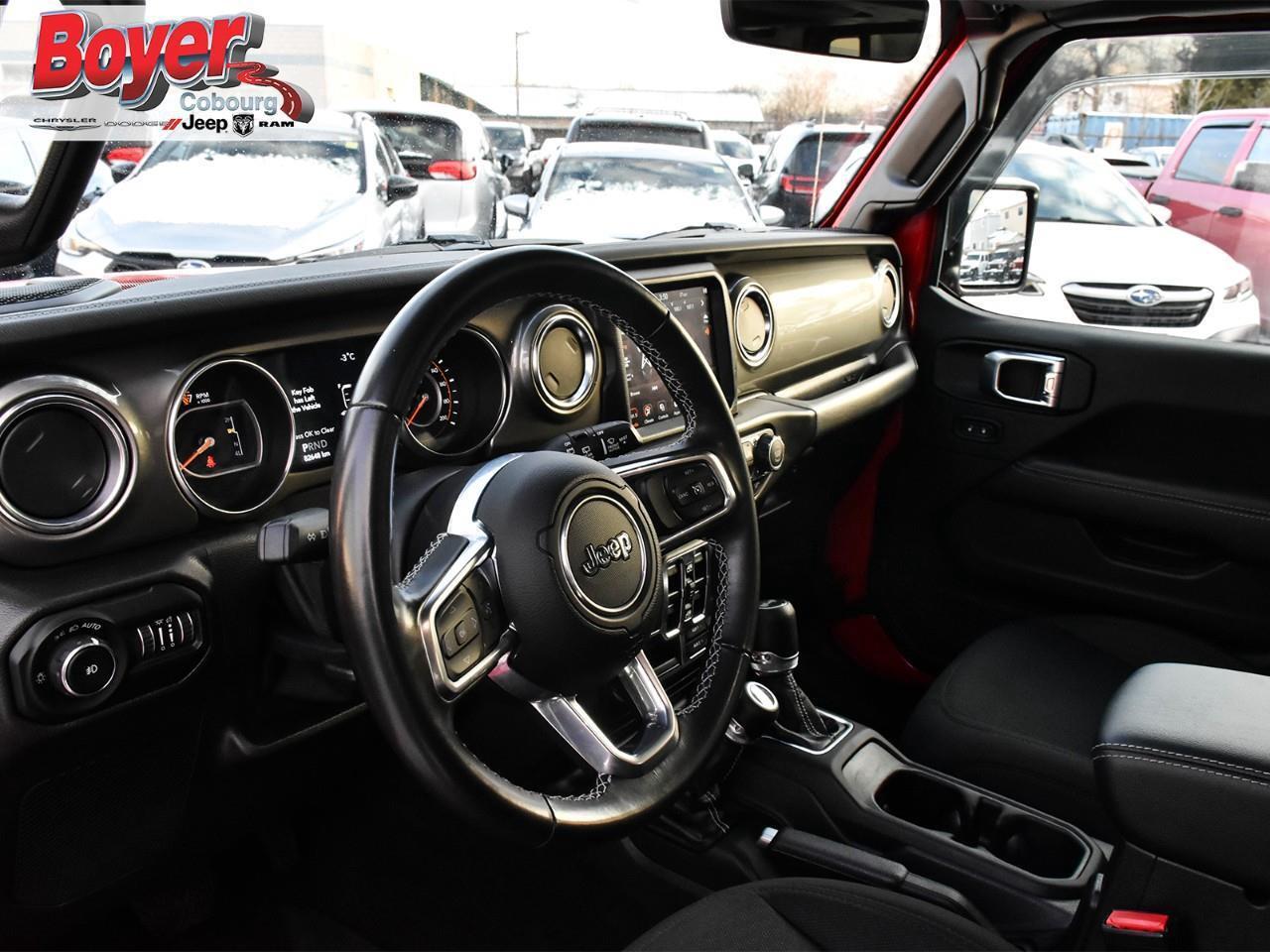 2021 Jeep WRANGLER UNLIMITED Sahara Photo