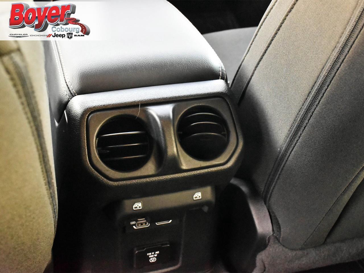 2021 Jeep WRANGLER UNLIMITED Sahara Photo